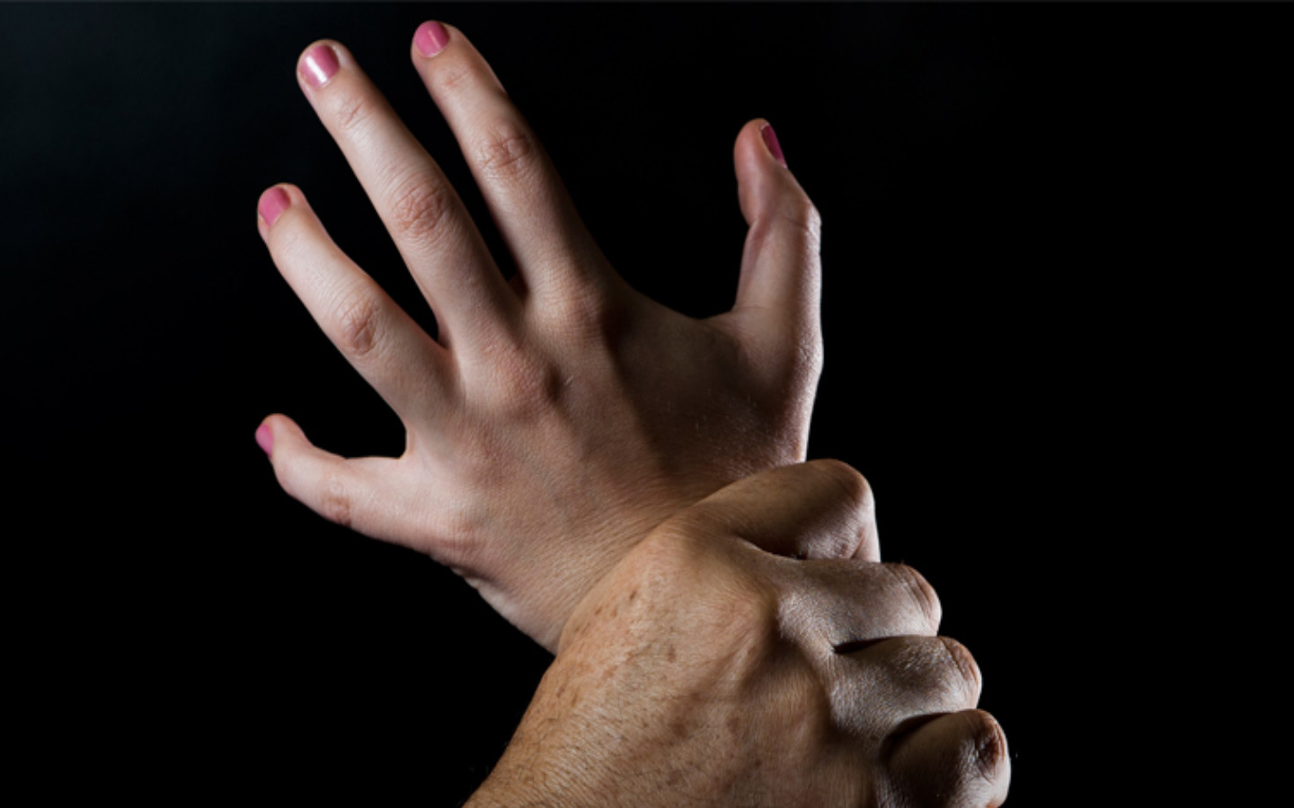 stupro del conoscente, abuso sessuale, incesto, acquaintance rape, violenza sessuale in famiglia, violentata da fidanzato